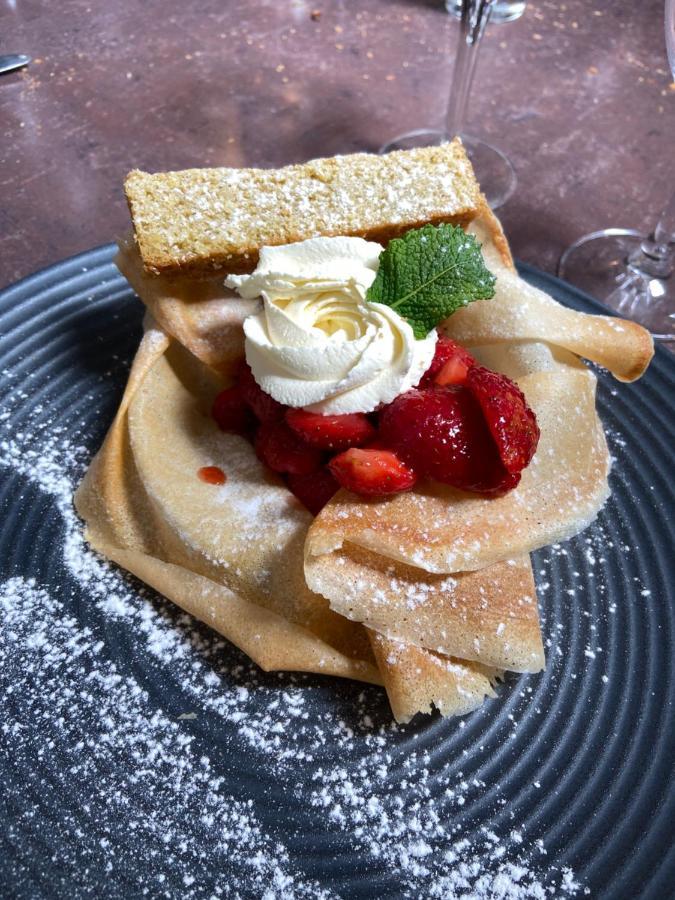 Hotel Restaurant Cousseau パランティ・アン・ボルヌ エクステリア 写真