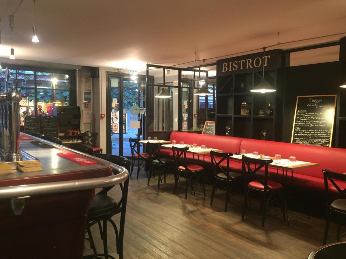 Hotel Restaurant Cousseau パランティ・アン・ボルヌ エクステリア 写真