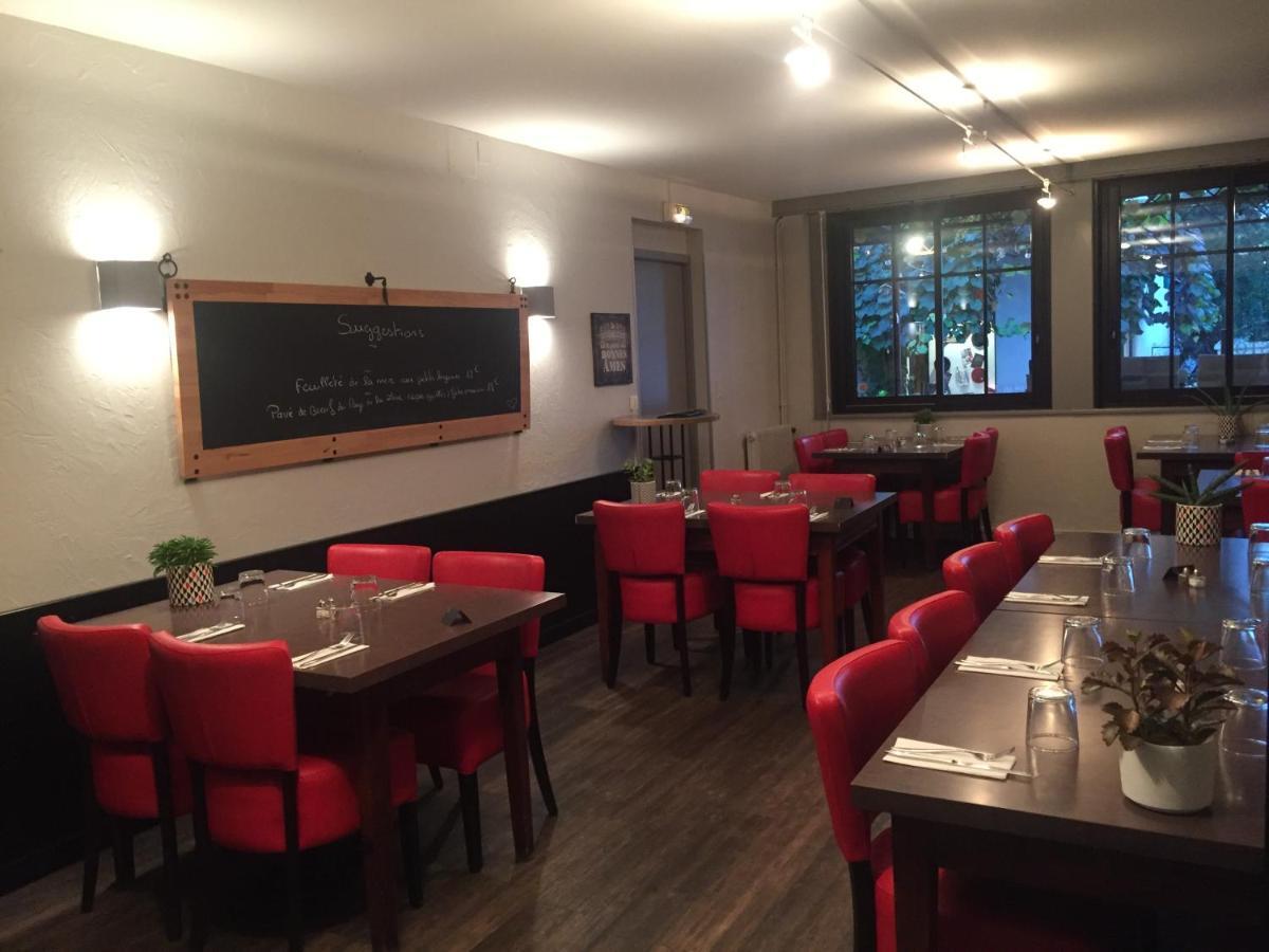 Hotel Restaurant Cousseau パランティ・アン・ボルヌ エクステリア 写真